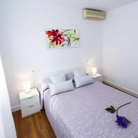 Grh Bianca - With Private Pool And Bbq Salou